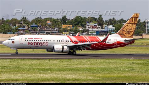 VT GHF Air India Express Boeing 737 86N WL Photo By Ritabrata Roy ID