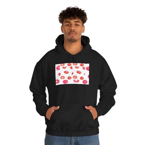 Viral Kiss Top Etsy