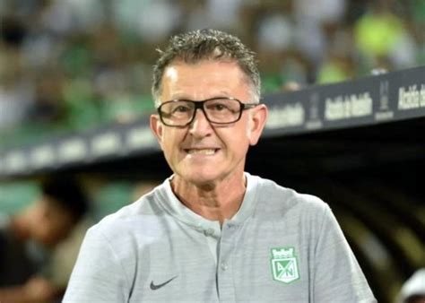 Juan Carlos Osorio el técnico experto en dejar equipos tirados