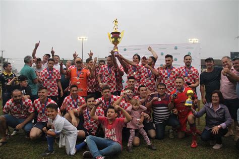 Futebol Definidos Os Finalistas Da Divis O Do Varzeano De