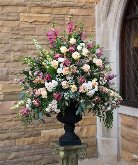 Flower Vases For Church Altars At Tara Brothers Blog