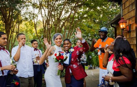 Burgundy and Navy Blue Summer Wedding