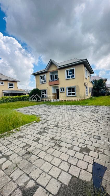 For Sale Fully Detached 4 Bedrooms Duplex On 600sqm With Bq In A Top