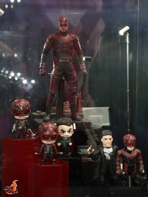 toysandstuff - All the Hot Toys Marvel figures and collectibles...