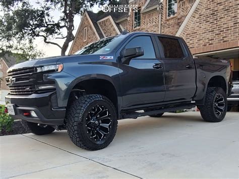 2021 Chevrolet Silverado 1500 With 20x10 22 Fuel Assault And 3512