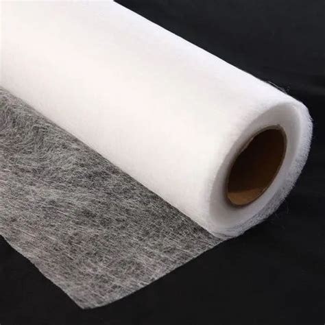 Non Woven Dyed Chemical Bonded Fusing Paper Fabric White GSM 100 At