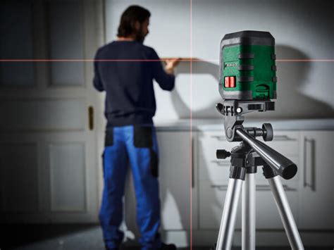 Livella laser a croce con treppiede - Lidl — Italia - Archivio offerte ...