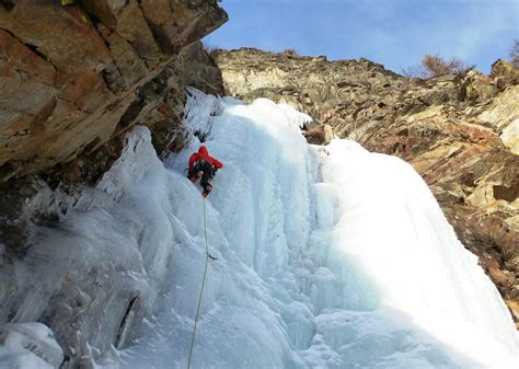 Arrampicata Su Ghiaccio E Ice Climbing In Trentino Guide Alpine Val