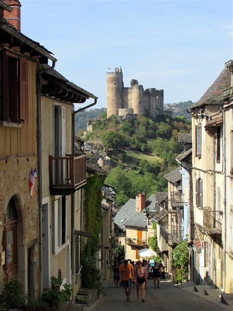 Plus beaux villages de France Découvrez Najac dans l Aveyron