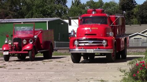 Cool Antique Fire Trucks In State Center Iowa Youtube