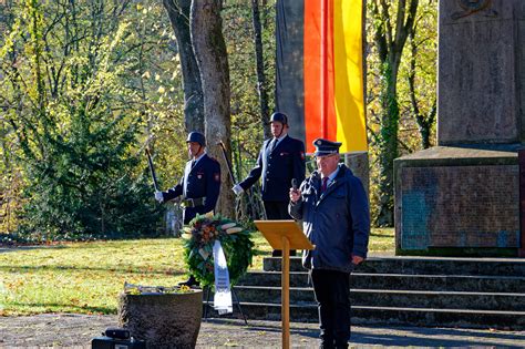 Volkstrauertag Alme Das Dorf An Den Quellen