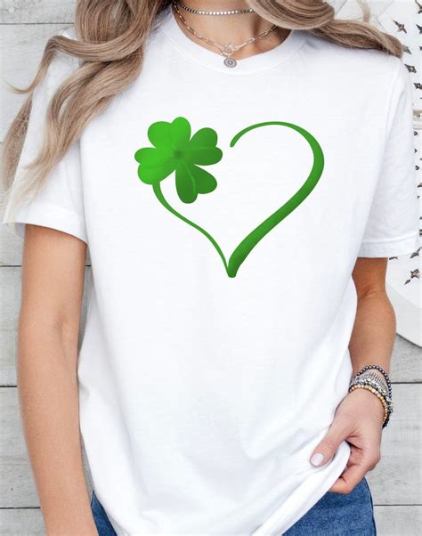 Womens Four Leaf Clover T Shirt St Patricks Day Heart Shirt Cute St