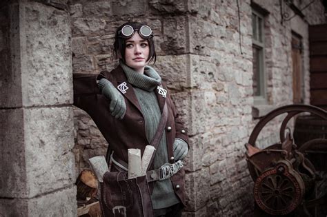 Frostpunk: The Last Autumn | Gameplay video + official cosplay : r/Frostpunk