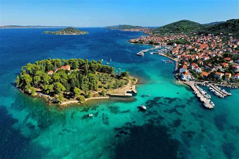 Zadar 3 Islands Speedboat Tour With Snorkeling And Drinks