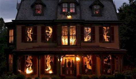 Halloween Decorated Houses