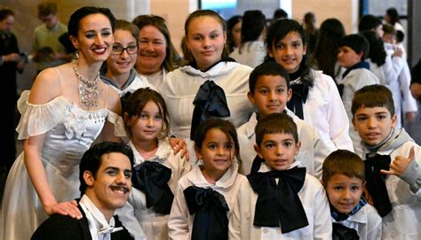 Alumnos de escuelas rurales presenciaron una función del ballet La