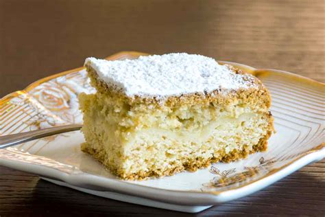 Tarta De Almendras Y Ricotta Con Peras