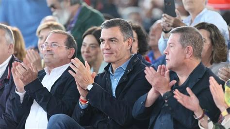 Hasta seis federaciones del PSOE presionan a Pedro Sánchez para que