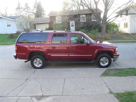 2005 Chevrolet Suburban Pictures Cargurus