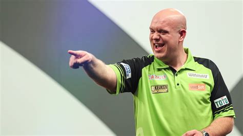 Van Gerwen nu wél tegen Dobey op WK Vorig jaar heeft hij geluk gehad