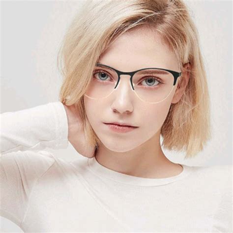 China Gd Italy Design Full Rim Cat Eye Shape Women Metal Optical Frames