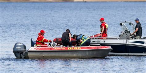 Duisburg J Hriger Nach Bootsunfall Weiter Vermisst