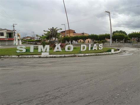 Sergipe Em Fotos Praça No Município De Simão Dias