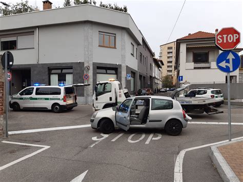 Inseguimento A Meda Il Conducente Evade La Polizia Dopo Aver Passato