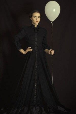 Romina Ressia Fotógrafa del look de la moda a reflexionar en el