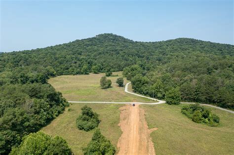 Rolling Hills - Classic Country Land