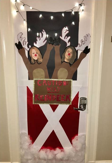 College Dorm Door Christmas Decorations Dorm Rooms Ideas