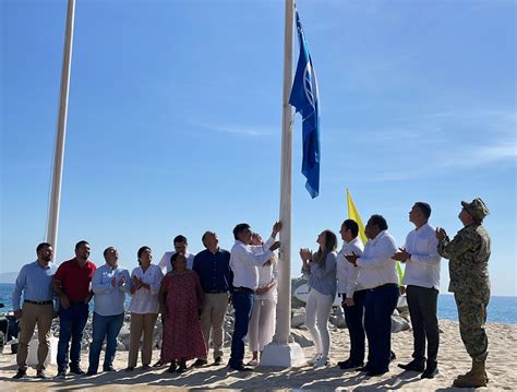 Izan bandera y entregan certificación Blue Flag 2023 2024 HOY BCS