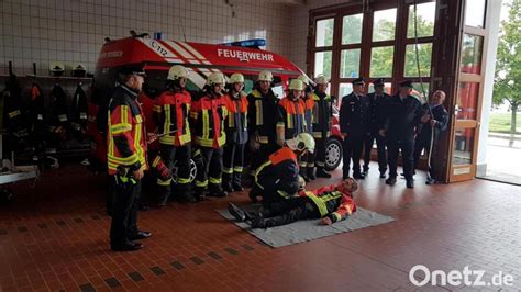 Nachwuchs Führungskräfte der Feuerwehr erhalten Ausbildung in Moosbach