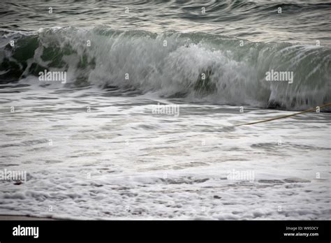 Pacific Ocean Waves Stock Photo - Alamy