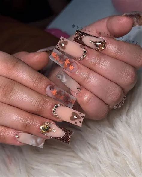 Chic Nail Designs To Save For Your Next Manicure Session