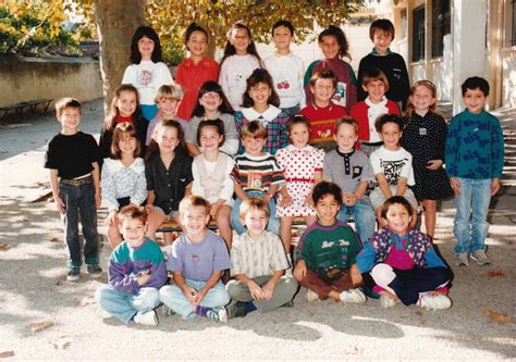 Photo De Classe CE1 1990 1991 De 1990 ECOLE REYNIER Copains D Avant