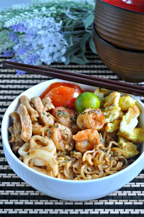 Stir Fried Maggi Goreng - Eat What Tonight