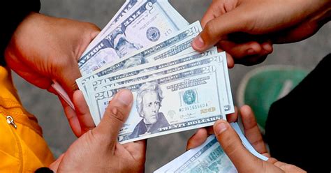 Dólar en Perú Tipo de cambio cierra con ligera baja y se ubica en S 3