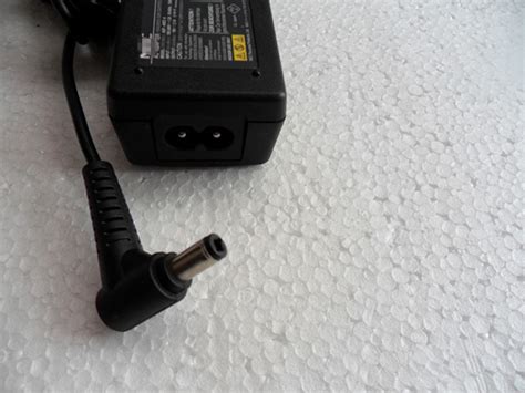 ADP-40ED B Replacement NEC 19V 2.1A 40W AC Adapter Power