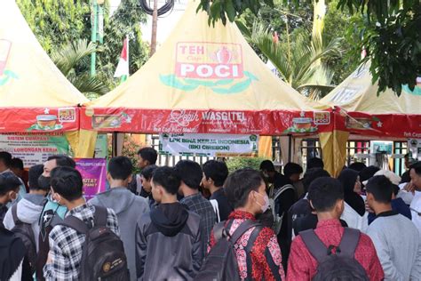 Perusahaan Hadir Pada Kegiatan Job Fair Di Smkn Slawi Smk Negeri