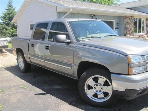 Sell Used 2006 Chevrolet Silverado Vortec Max LT Crew Cab Pickup 4 Door