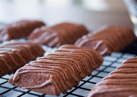 Chocolate Financier (Financier Chocolat) Recipe by Fumie's Recipe - Cookpad