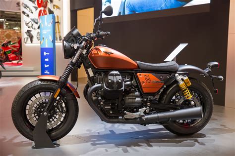 Eicma Moto Guzzi V Bobber Sport Shown Moto Guzzi V