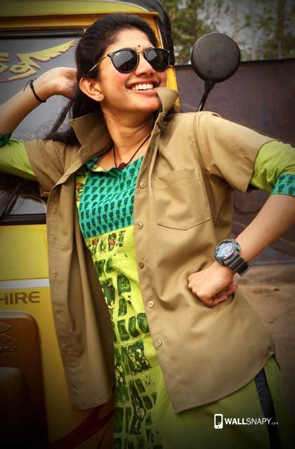 Sai pallavi maari 2 wallpapers