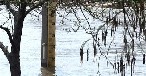 Pbs Newshour Heavy April Showers Inundate Midwest States With