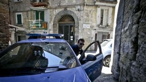 Blitz Della Polizia Nel Cuore Di Forcella La Repubblica