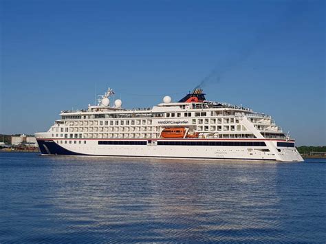 Kreuzfahrtschiff Hanseatic Inspiration in der Kieler Förde We love Kiel