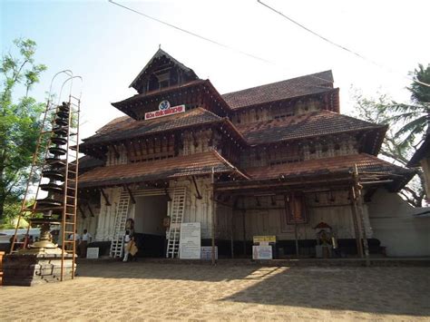 THRISSUR VADAKKUNNATHAN TEMPLE - TempleDairy