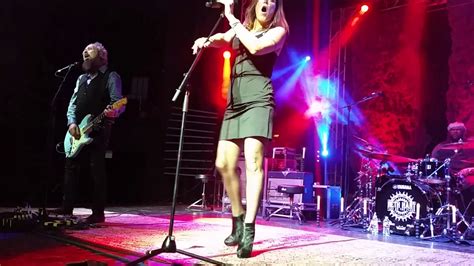 Beth Hart Caught Out In The Rain Youtube