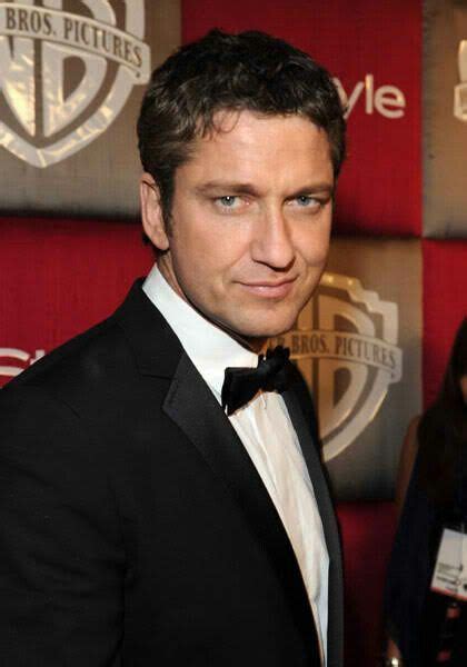 Pin by Pavla Kasíková on G B Gerard butler Hot actors Attractive male